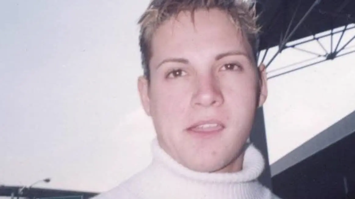 En 2002 incursionó en la actuación con un papel recurrente en la serie juvenil 'Súbete a mi moto'.<br>