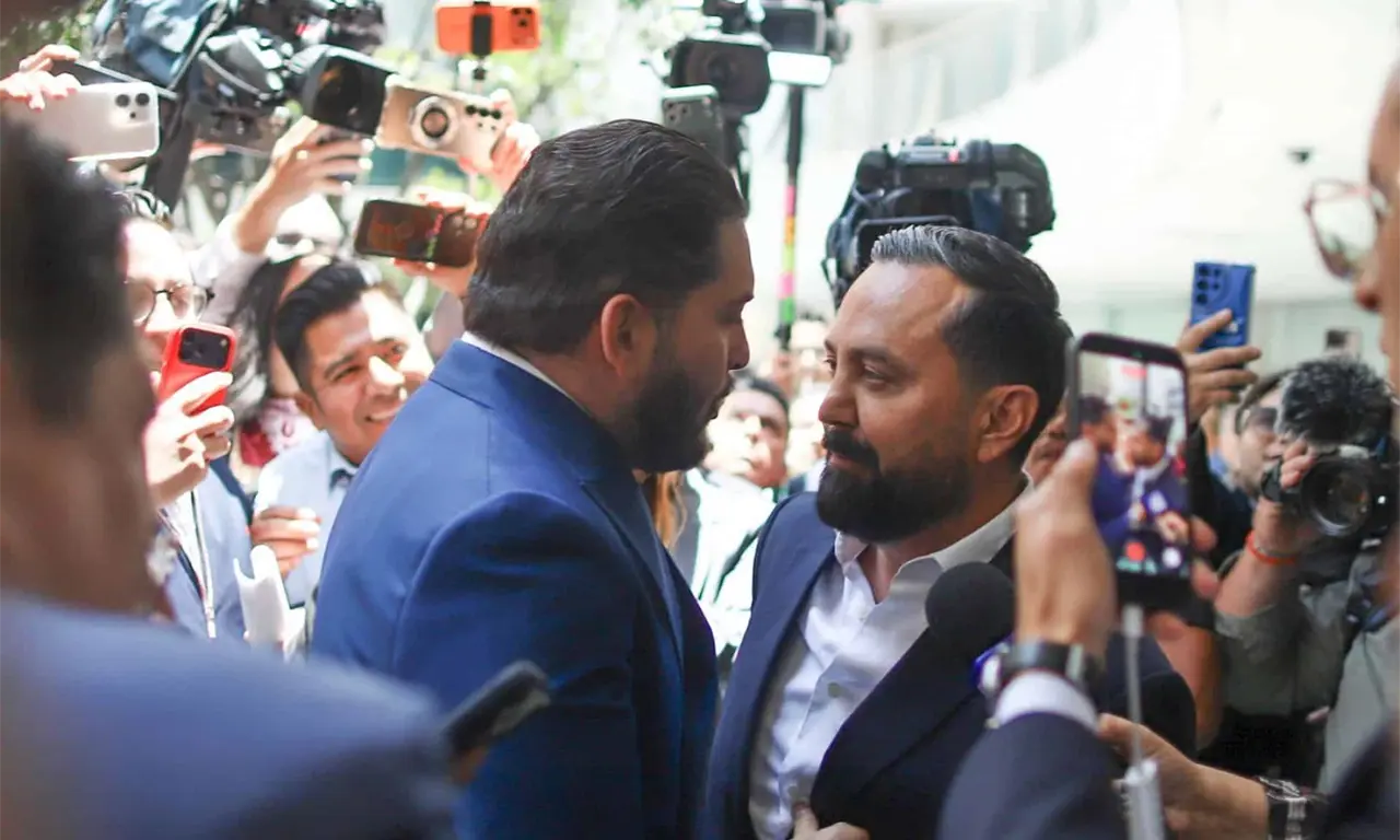  1. ¿Quién es el diputado Carlos Gutiérrez Mancilla y por qué ha protagonizado tantos pleitos? 