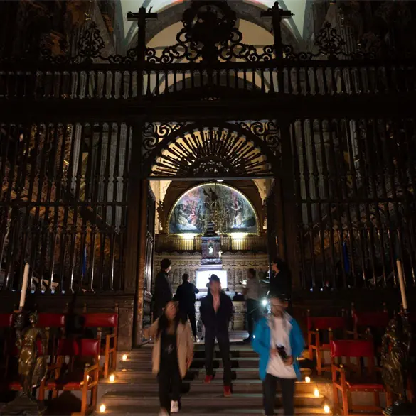 Una noche para recordar: Descubre órganos, criptas y reliquias en un recorrido nocturno por la Catedral Metropolitana