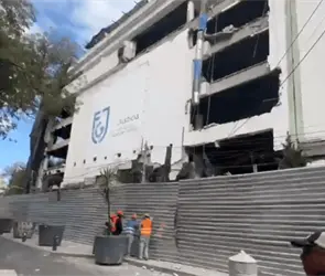 Colapsa techumbre de la Fiscal&iacute;a CDMX en la colonia Doctores; da&ntilde;a varios autos