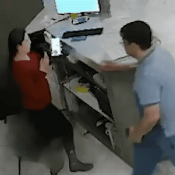 Juez reclasifica delito de Octavio por ataque a recepcionista de Park Life; de pasar décadas en prisión podría estar sólo unos meses Juez reclasifica delito de Octavio por ataque a recepcionista de Park Life; de pasar décadas en prisión podría estar sólo unos meses