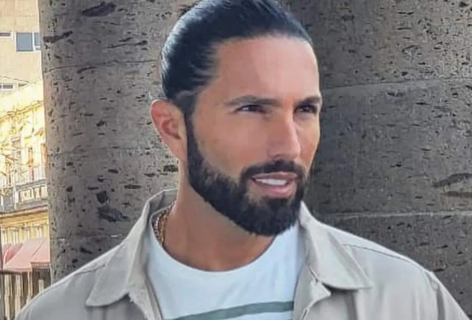 Salt&oacute; a la fama en 2003 como participante de la segunda temporada de 'Big Brother'.<br>