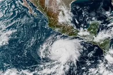 Huracán Vance podría intensificarse a categoría 3: estos estados esperan lluvias fuertes Huracán Vance podría intensificarse a categoría 3: estos estados esperan lluvias fuertes