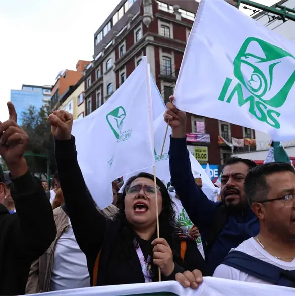 Megamarcha del IMSS: cu&aacute;ndo ser&aacute;, ruta y qu&eacute; servicios podr&iacute;an verse afectados