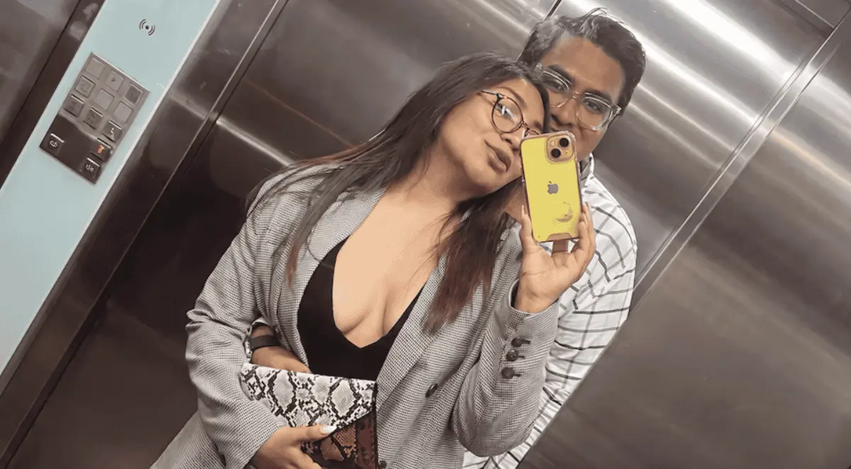  Valeria Itzel se desempeñaba como subdirectora en el INE y ganaba 97 mil 466 pesos mensuales brutos. En su renuncia, señaló que dejaba el cargo por motivos personales. 