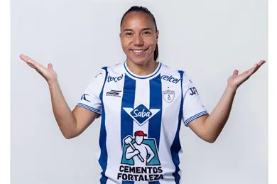 De Ecatepec a ganar un Récord Guinness: ella es Charlyn Corral, la mexicana que ganó el Balón de Oro 2026 como la mejor delantera del mundo De Ecatepec a ganar un Récord Guinness: ella es Charlyn Corral, la mexicana que ganó el Balón de Oro 2026 como la mejor delantera del mundo