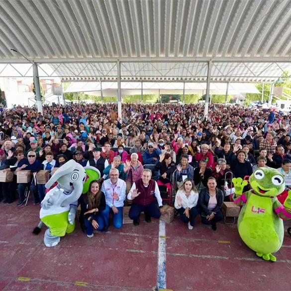 Puebla refuerza apoyos alimentarios con entrega masiva en Agua Santa