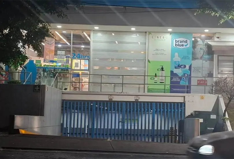Identifican a Soledad, mujer que sufri&oacute; fracturas tras ca&iacute;da de elevador en San Pablo Farmacia en &Aacute;lvaro Obreg&oacute;n