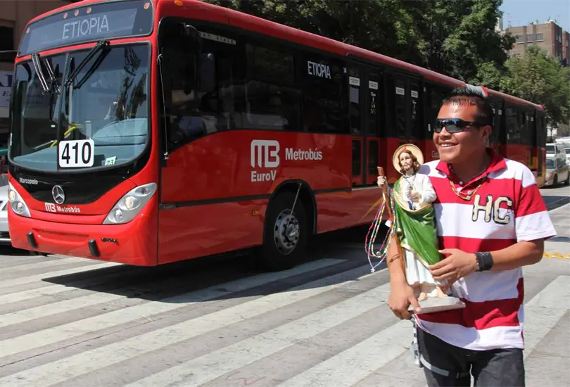 Los ajustes al transporte p&uacute;blico responden a las movilizaciones religiosas relacionadas con la festividad.