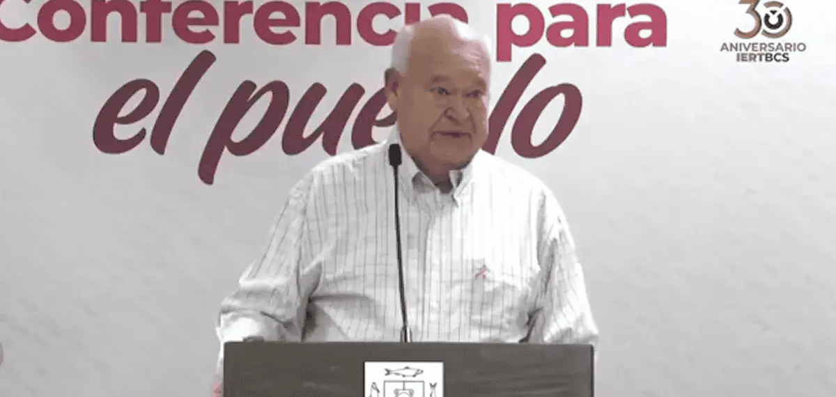 El mandatario se puso a llorar al ser cuestionado por el sueldo de su hija. Especial.