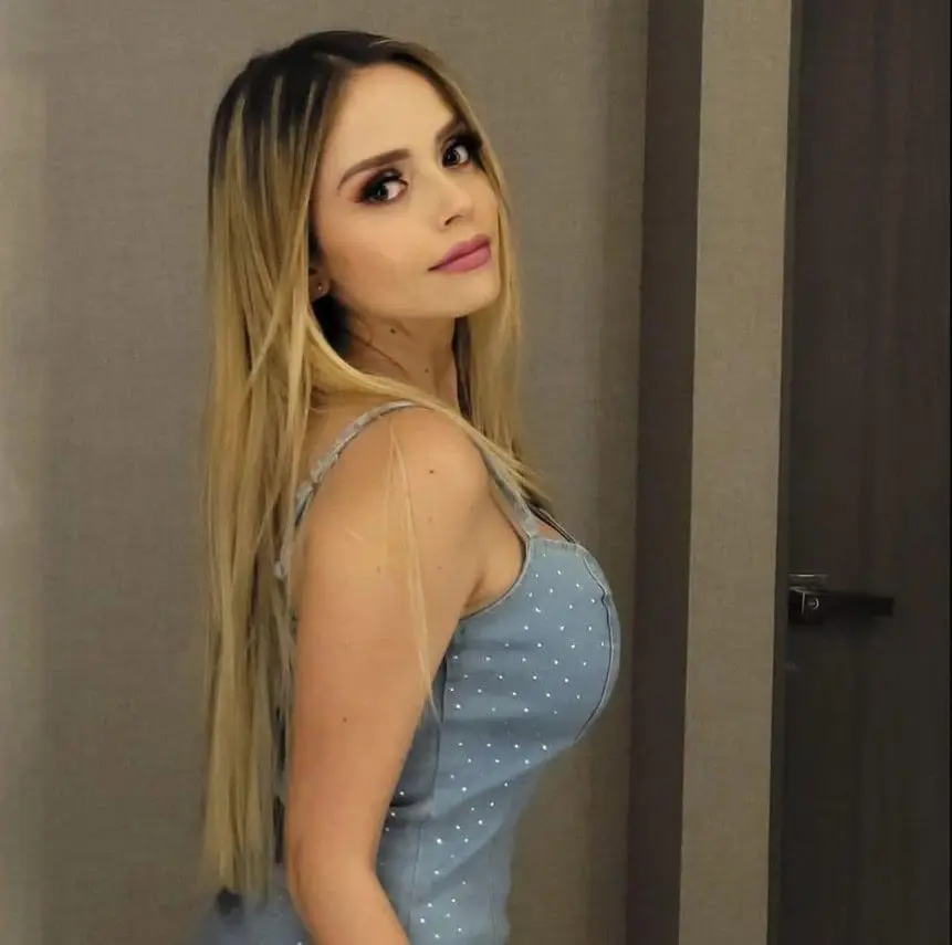 Además de sus proyectos musicales, María Fernanda apareció en programas como 'Desafío de Estrellas'. Además de sus proyectos musicales, María Fernanda apareció en programas como 'Desafío de Estrellas'.