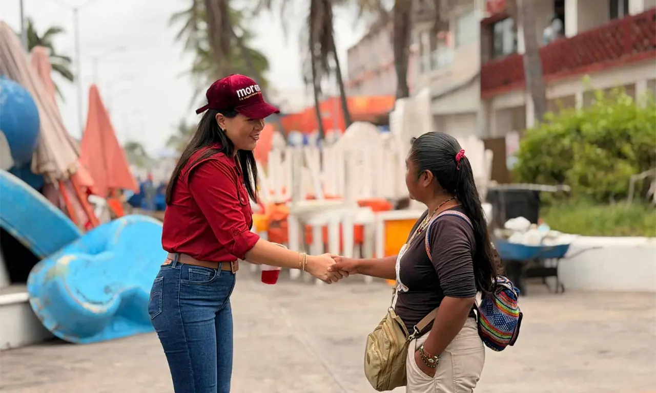  ¿Quién es Diana Zepeda? Diputada reparte dinero en Colima 