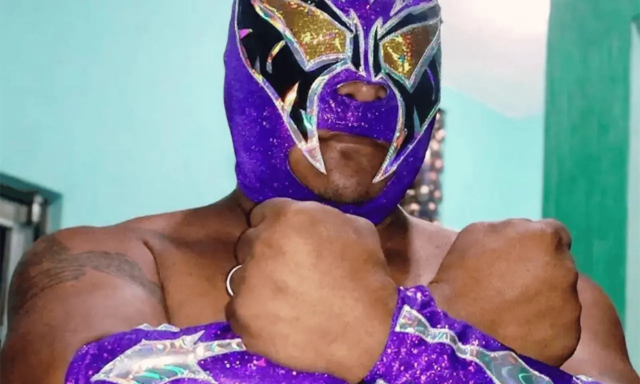  Con el paso del tiempo, “Darkness” se convirtió en una figura reconocida entre los aficionados de la lucha libre en la región. 